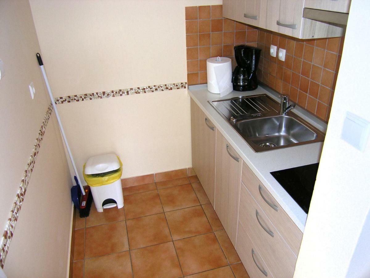 Apartment Damijan Krk Town Exteriör bild